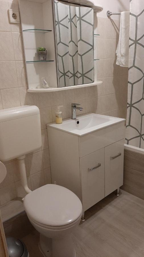Berik Apartman 페치 외부 사진